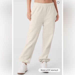 ALO yoga oatmeal accolade sweatpants joggers XS